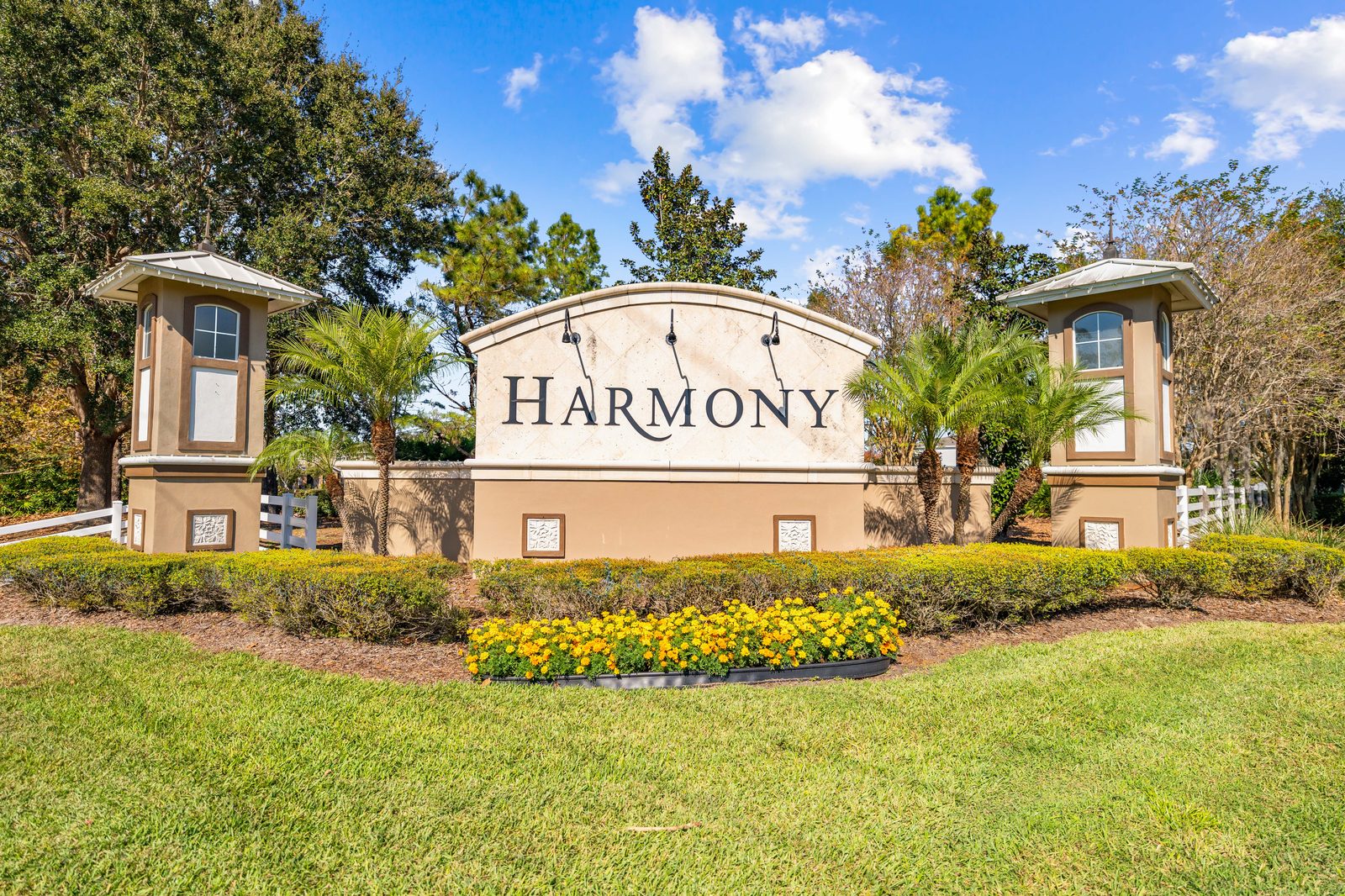 Harmony community entrance sign